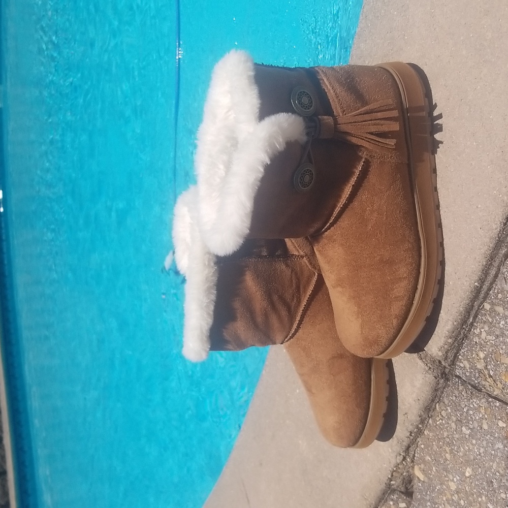 Skechers Keepsakes Tribute Fur Fringe Comfort Women's Boots Size 7